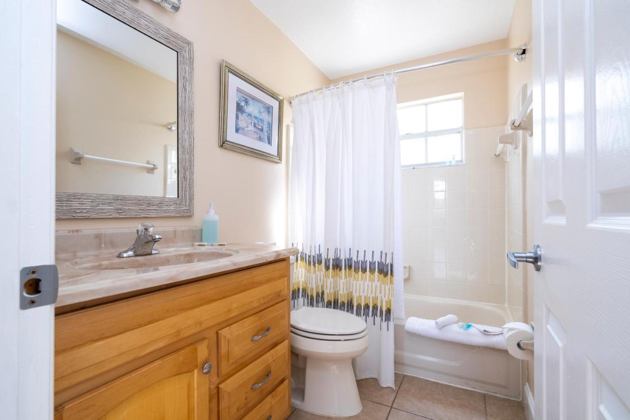 Beautiful Cozy Retreat Near - Spacious * Kissimmee